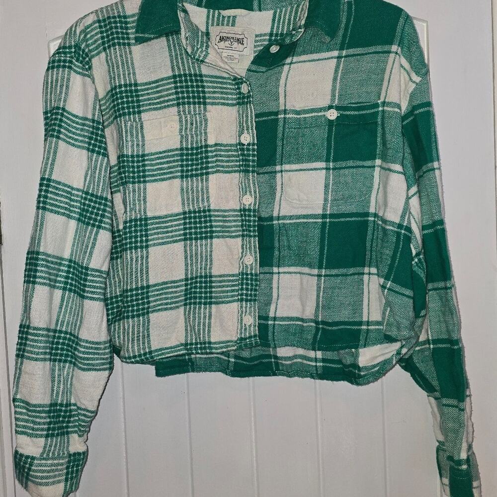 American Eagle Crop Button-Up Flannel Shirt Women Sz M Teal Plaid Long Sleev